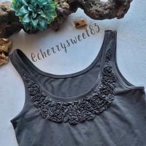 Rosette-Collared Tank